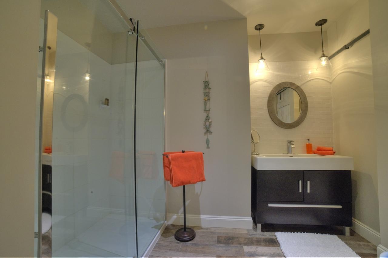 Shawnigan Suite B & B Shawnigan Lake Bagian luar foto